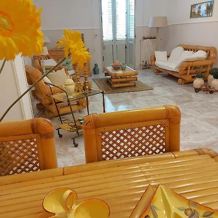 Casa Janette Noto